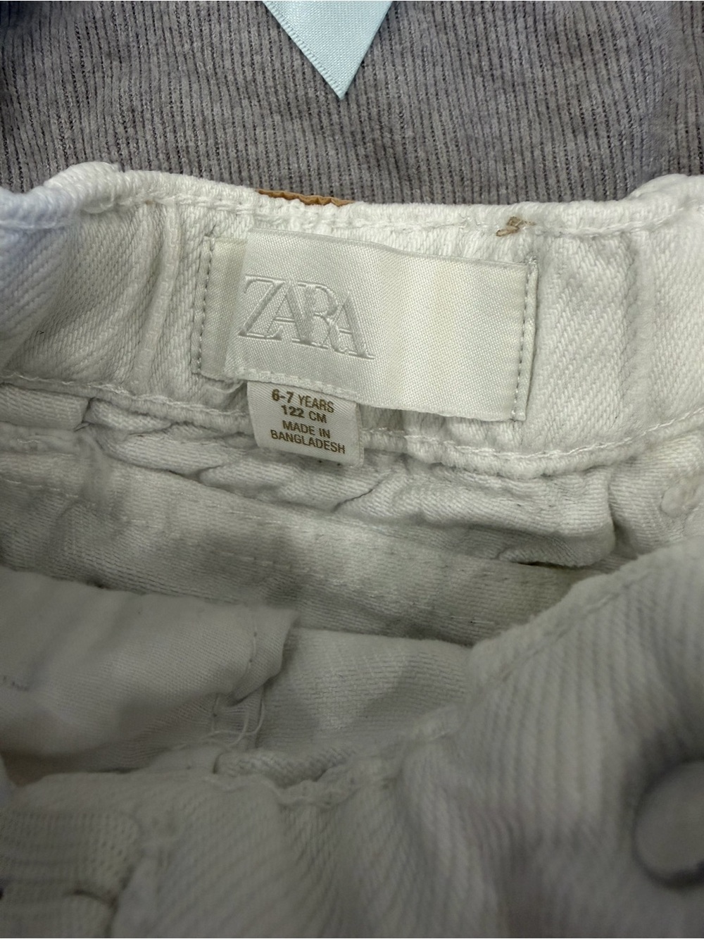 Zara Girls Outfit Bundle Denim Shorts Bow Ribbed Tee Newport Top Size 6-7 - Picture 5 of 13
